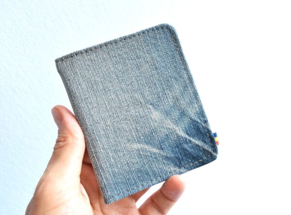 Portofel Handmade din material de Jeans reciclat