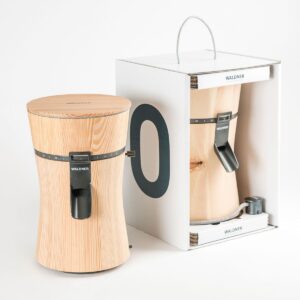 Moara de Bucatarie cu piatra WALDNER Mona, lemn de pin,120 gr/min, 400W. | Domestika.ro