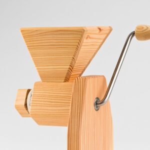 Moara manuala cu piatra WALDNER Farina | Domestika.ro