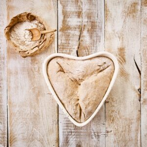 Cos de rachita pentru dospit in forma de inima 25 x 24.5 x 6,5 cm | Domestika.ro