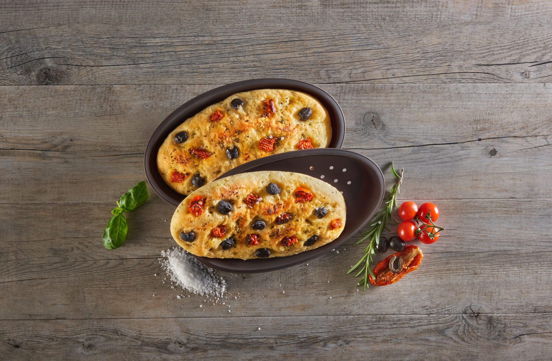 Set de 2 forme pentru pizza LURCH FlexiForm din silicon platinat premium, culoare maro | Domestika.ro
