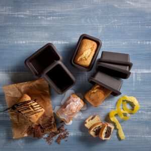 Set de 6 forme LURCH FlexiForm Mini Batzen din silicon platinat, culoare maro | Domestika.ro